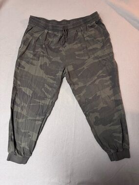 Splendid Women’s Camo Jogger Pants